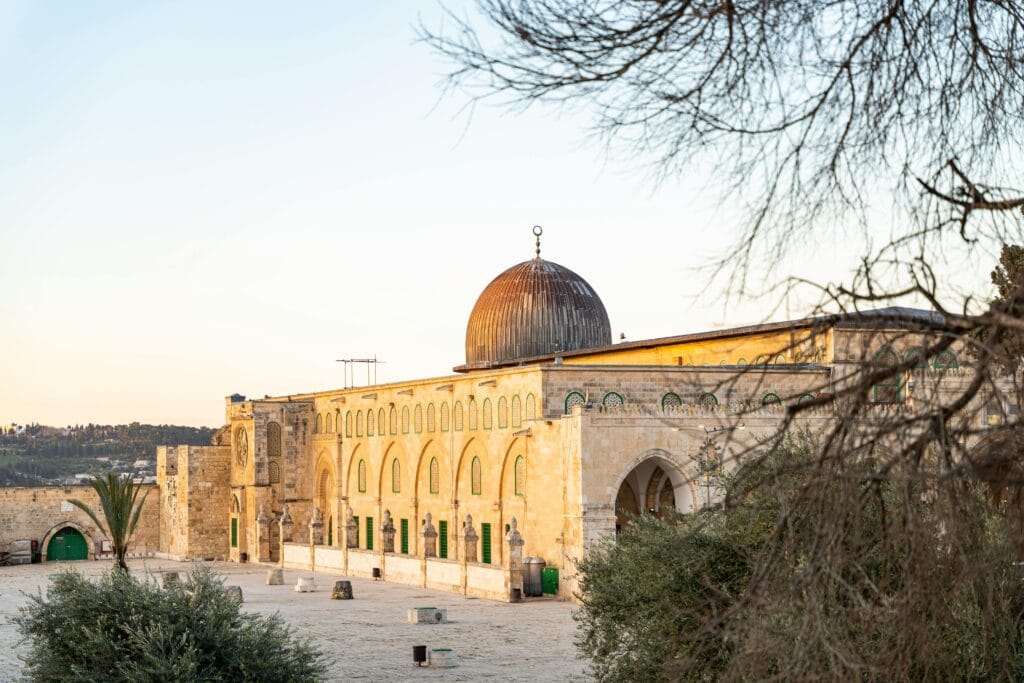 عمارة المسجد الأقصى